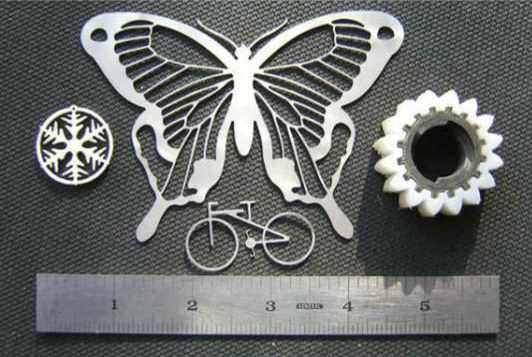 �����и�